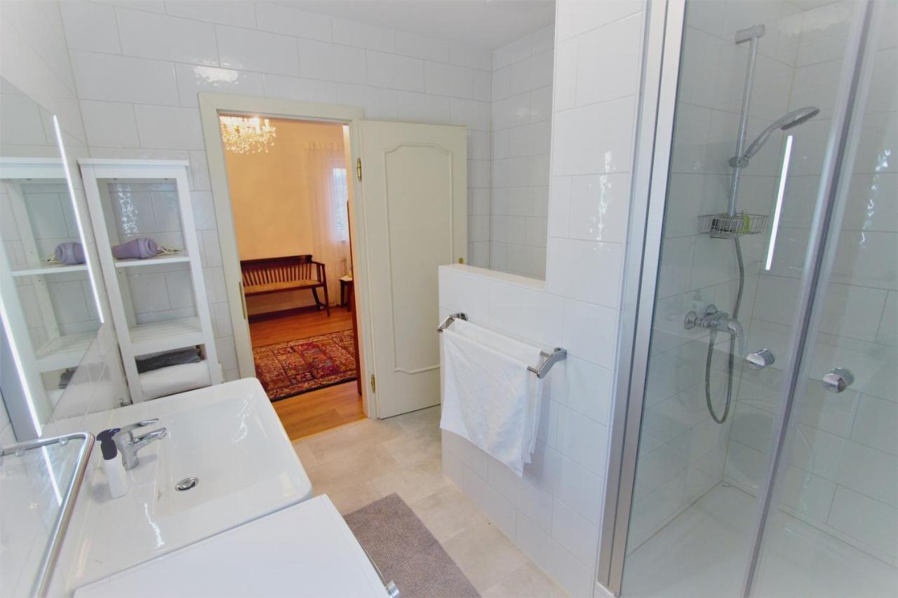Apartment Hawei In - Doppelhaushälfte Mit Garten Und Pool Zur Mitbenutzung